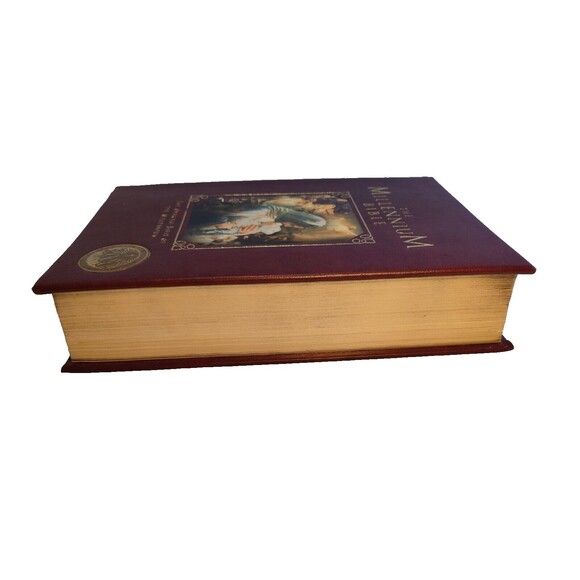 Holy Bible Celebrate Jesus Millennium Bible 2000 Classic King James Version - Picture 4 of 11